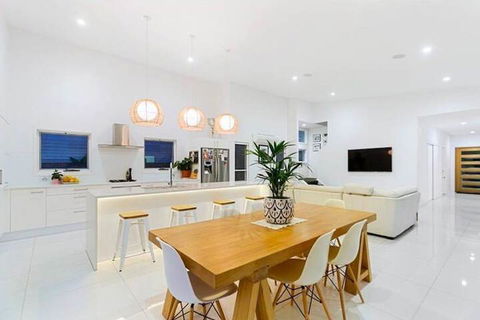 THE BEACH OASIS At 360 - Tourism TAS 3