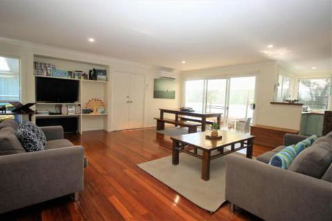 MAGIC BEACH HOUSE PET FRIENDLY - Tourism TAS 6