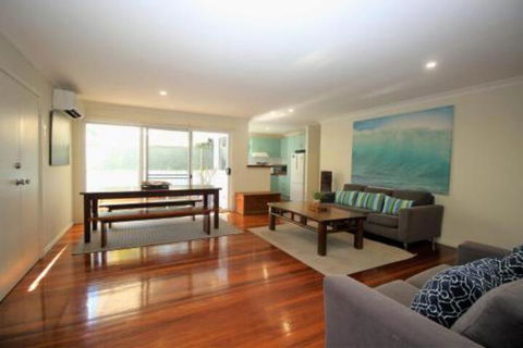 MAGIC BEACH HOUSE PET FRIENDLY - Tourism TAS 5