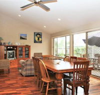 BEACHSIDE VILLA 2 - Tourism TAS