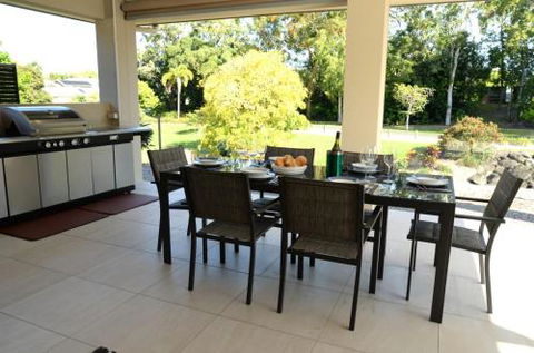 LANDSCAPE At PALM COVE - Tourism TAS 2