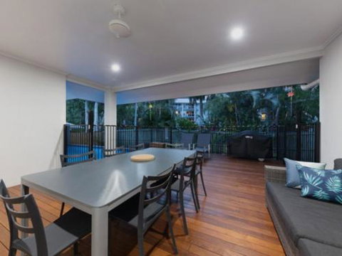 CANOPY HOUSE At PALM COVE - Tourism TAS 5
