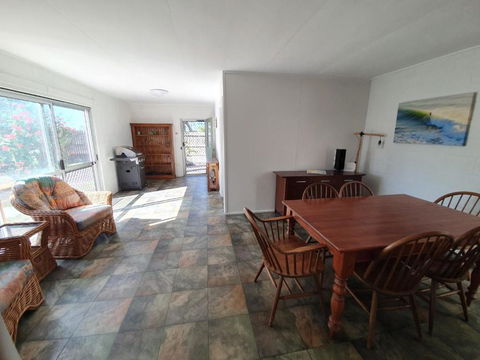 1 Spectrum Street Rainbow Beach Close To Shops & Main Beach - Hobart Tourism 4