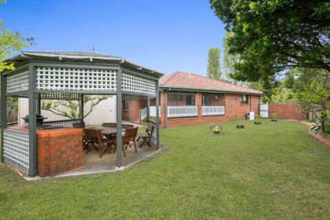 Family Getaway Walk To Bay Beach - Tourism TAS 3