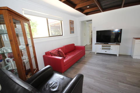 Boambee Hideaway - Hobart Tourism 3