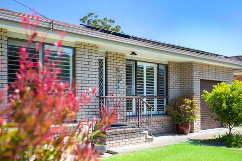 Summer Haven - Hobart Tourism 3