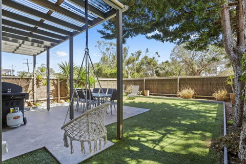 CAPELS REST CAPEL SOUND - Hobart Tourism 4