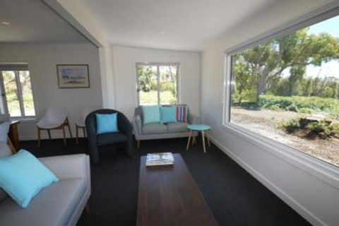 Umtali Beach House - Tourism TAS 6