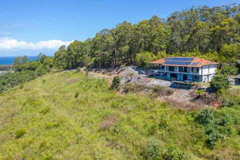 Eagles Loft - Hobart Tourism 2