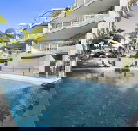 Endless Water Views in Noosaville Noosa Heads Unit 3 Noosa Moorings 303 Gympie Terrace - Tourism TAS
