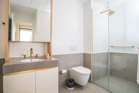 Inner City Penthouse With Private Rooftop - Tourism TAS 7