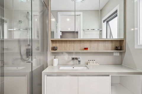 BOUTIQUE STAYS - Edinburgh Place - Hobart Tourism 1