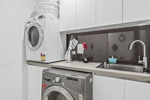 BOUTIQUE STAYS - Edinburgh Place - Hobart Tourism 4
