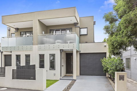 BOUTIQUE STAYS - Edinburgh Place - Hobart Tourism 6