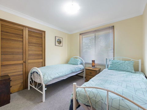 Buckland St. 29 Mollymook - Hobart Tourism 5