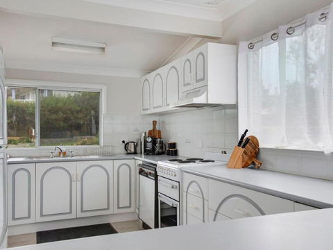 Did Dell St. 60 Ulladulla - Hobart Tourism 5