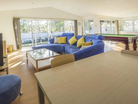 Conley Ave 8 Pet Friendly OUTSIDE Only - Hobart Tourism 3