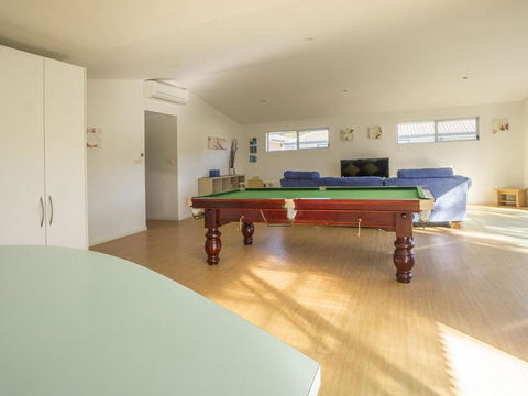 Conley Ave 8 Pet Friendly OUTSIDE Only - Hobart Tourism 6