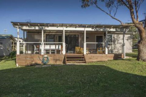 Lockhart Ave 76 - Hobart Tourism 0