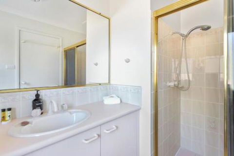 Macleay Street 23 Narrawallee - Tourism TAS 6