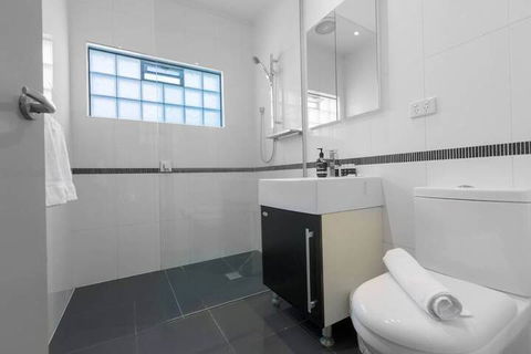 Spacious 3bedrooms Big House@mitcham - Tourism TAS 7