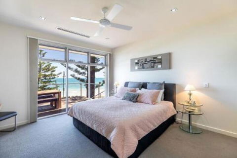 ULTIMA At The Bay Glenelg Absolute Beachfront - Tourism TAS 6