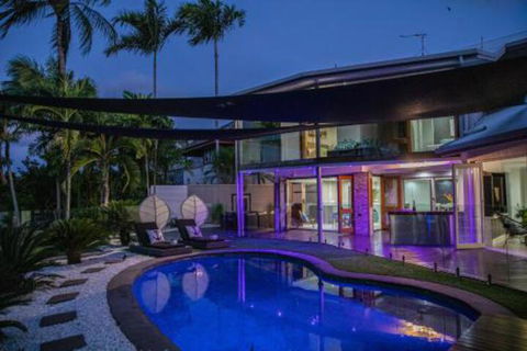 Absolute Lakefront Port Douglas - Tourism TAS 2