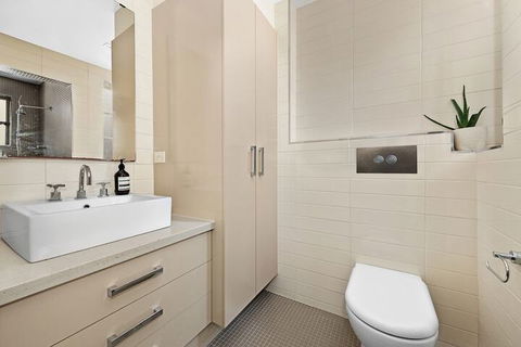 StayCentral On George - Hobart Tourism 1