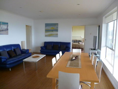 Blue Wren Beach House - Hobart Tourism 7