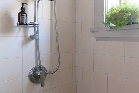 Beautiful Lush & Green Oasis Studio Apartment - Tourism TAS 2