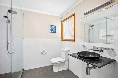 A Beach Break - 1/90 Lorikeet Drive - Hobart Tourism 5