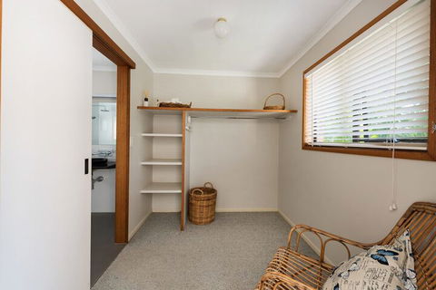 A Beach Break - 1/90 Lorikeet Drive - Hobart Tourism 6