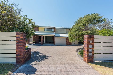 A Beach Break - 1/90 Lorikeet Drive - Hobart Tourism 1