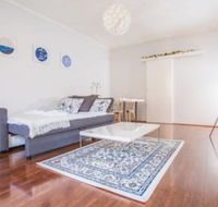 Vibrant And Colorful Apartment In Dollspoint - Hobart Tourism