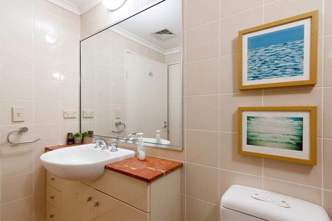 Amazing Studio With Pool In Central Sydney - Tourism TAS 3