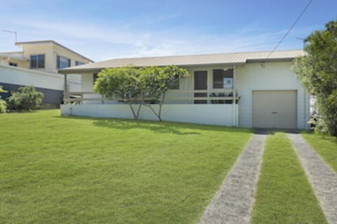 Baileys Beach House - Hobart Tourism 0