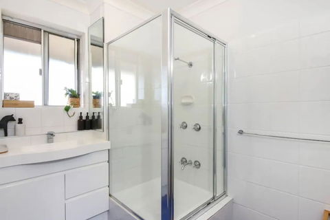 Cosy 1 Bedroom Unit With Views Of The City - Hobart Tourism 6