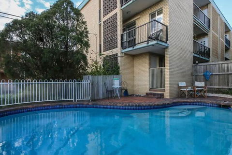 Cosy 1 Bedroom Unit With Views Of The City - Hobart Tourism 4