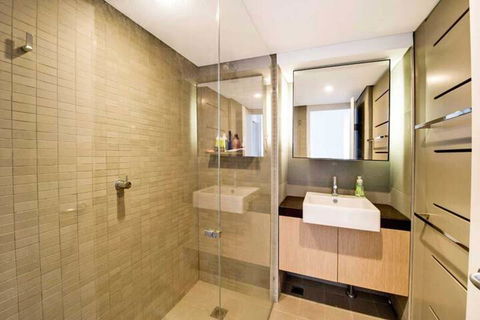 Boutique Bondi 1 Bedroom Apartment - Hobart Tourism 4