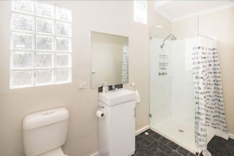 Storm Bay Cottage - Tourism TAS 7