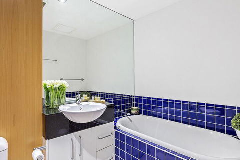 BOUTIQUE STAYS Catani Gardens - Hobart Tourism 6