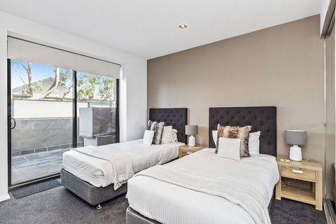 BOUTIQUE STAYS Catani Gardens - Hobart Tourism 5
