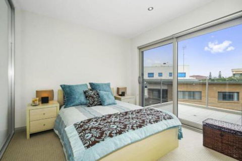 Coolwaters Penthouse - Hobart Tourism 6