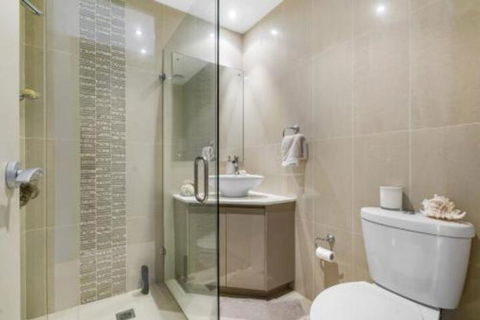 Coolwaters Penthouse - Hobart Tourism 4