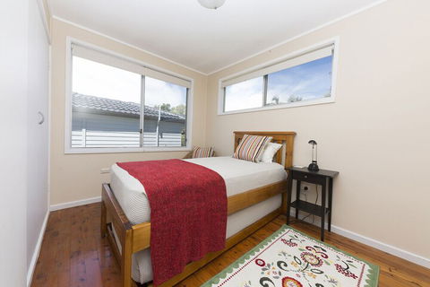 Beach Cottage - Hobart Tourism 4