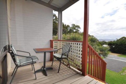 Ballymena Holiday Units - Hobart Tourism 0