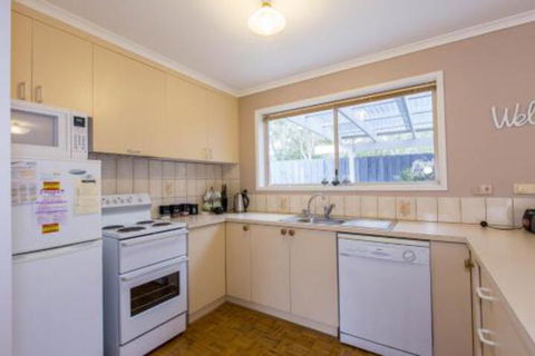 PERFECT On PYMBLE AVE - Tourism TAS 7