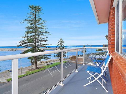 Jewel Court Unit 18 - Hobart Tourism 6