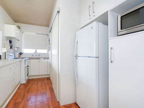 Jewel Court Unit 18 - Hobart Tourism 1