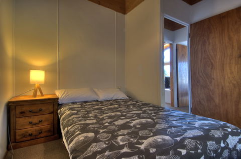 Freycinet Beachfront Retreat - Tourism TAS 3